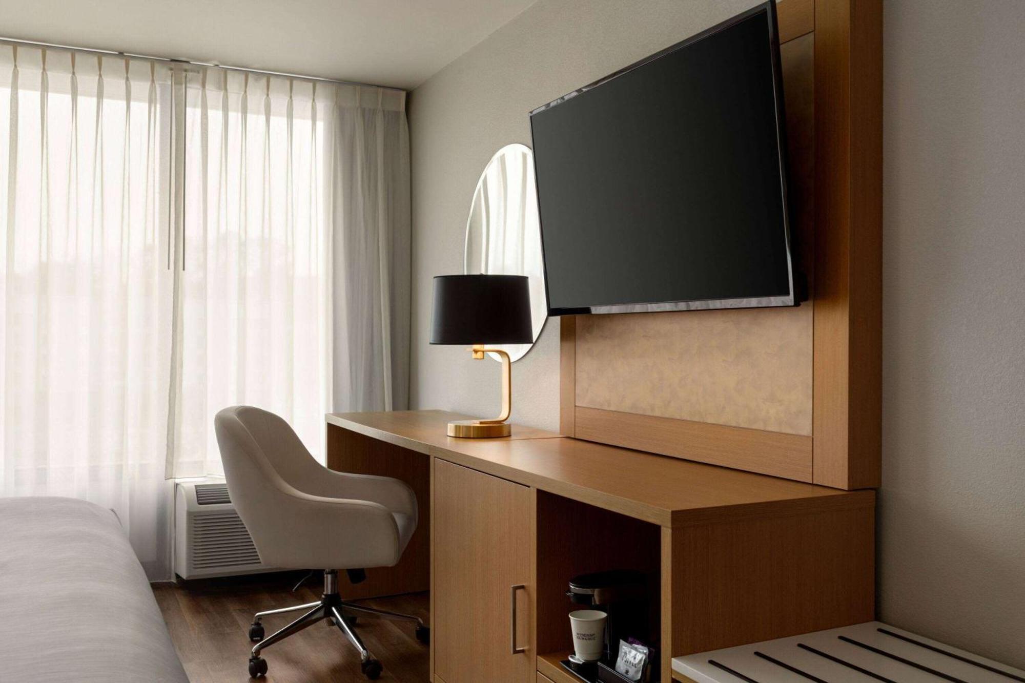 Wyndham Garden Atlanta Airport Hotel College Park Bagian luar foto
