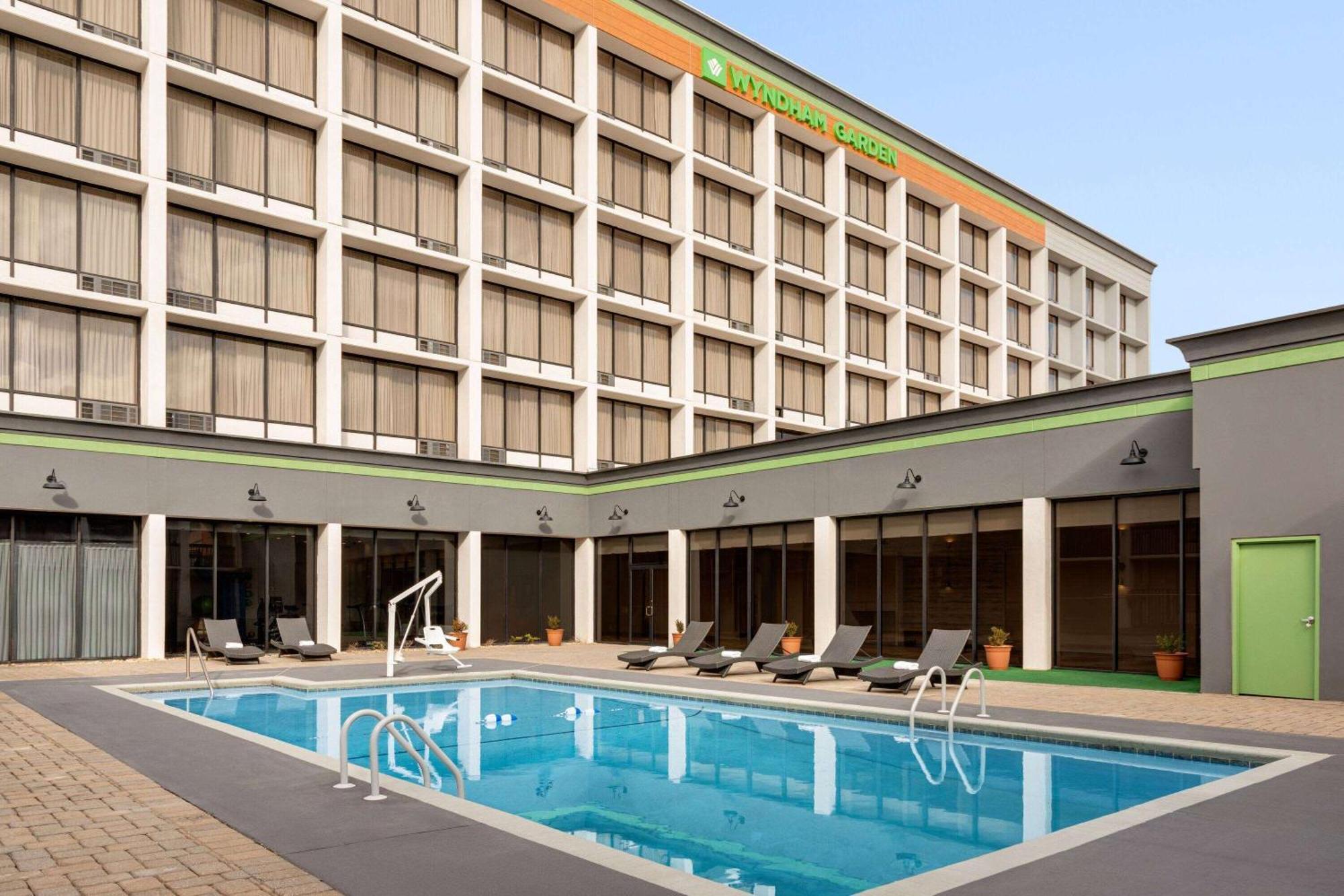 Wyndham Garden Atlanta Airport Hotel College Park Bagian luar foto