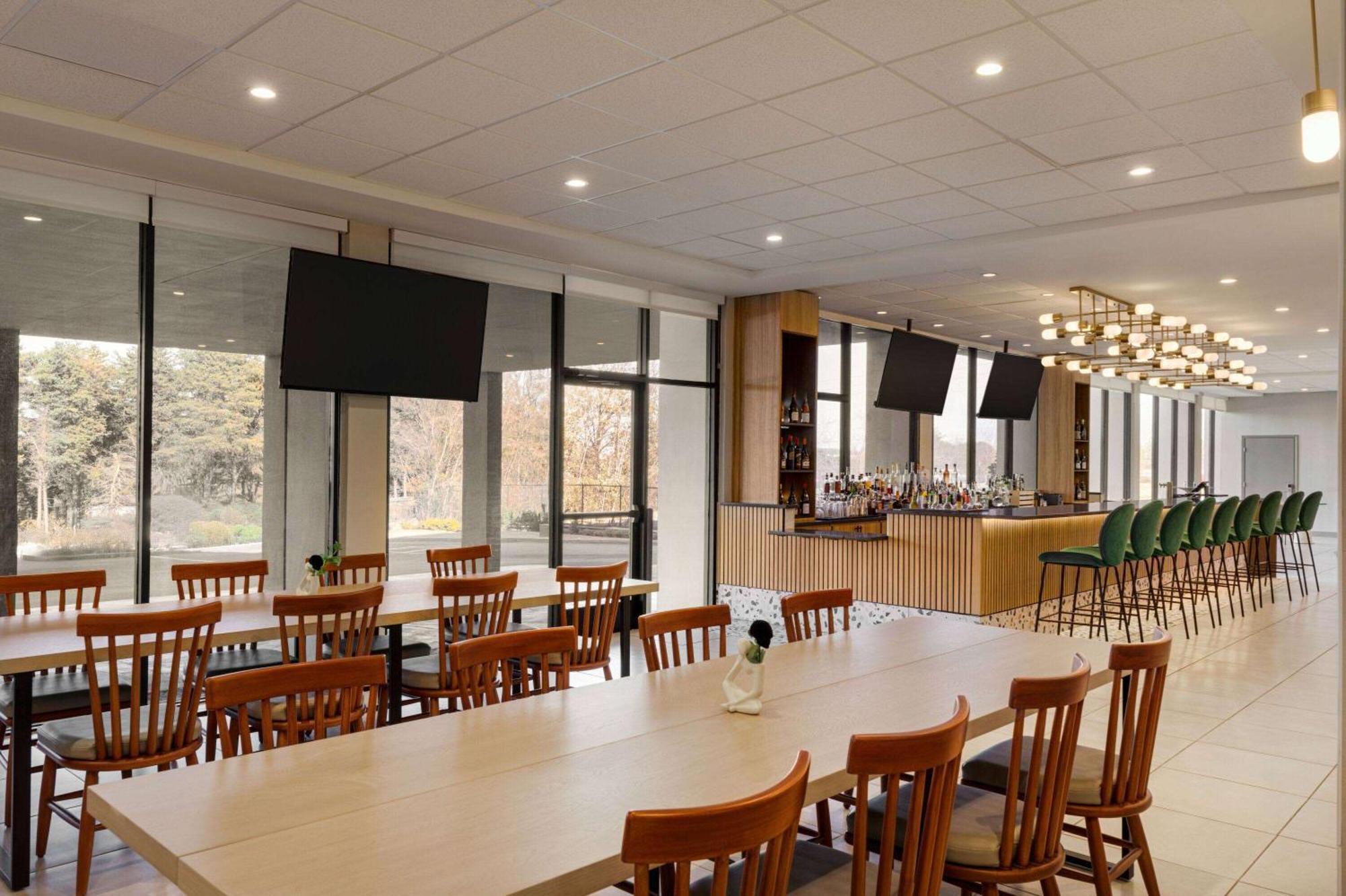 Wyndham Garden Atlanta Airport Hotel College Park Bagian luar foto