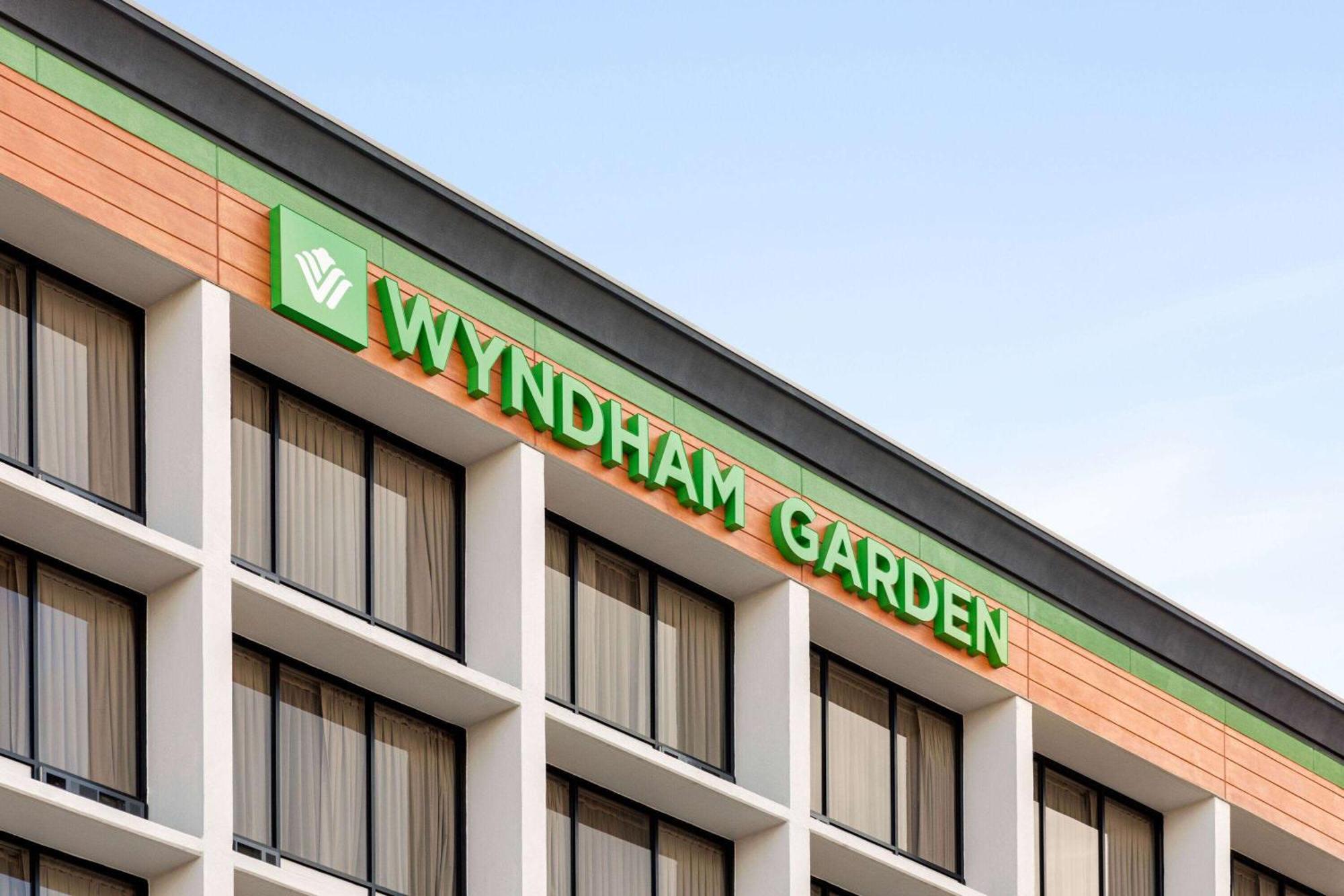 Wyndham Garden Atlanta Airport Hotel College Park Bagian luar foto
